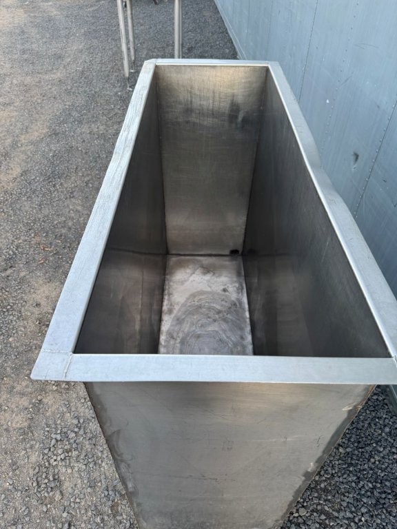 Tank Stainless Steel 1.6m long x 550mm wide x 1.2 deep – Watts Meat ...