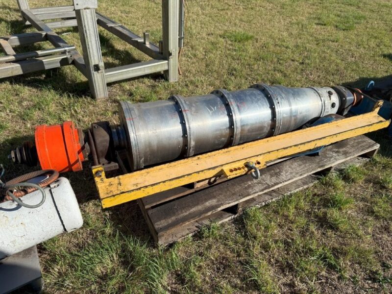 Decanter Alfa - Laval Model NX 418 with Recon Gearbox & Spare Gearbox. No Motor - Image 5