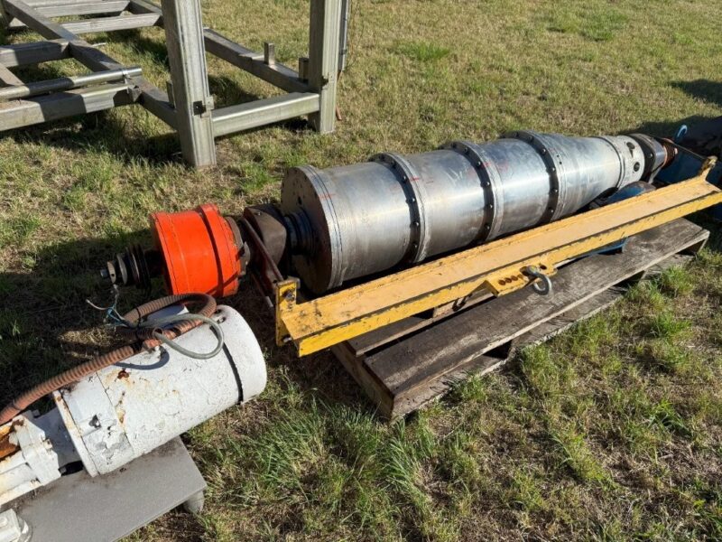 Decanter Alfa - Laval Model NX 418 with Recon Gearbox & Spare Gearbox. No Motor - Image 6