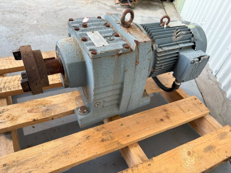 Geared Unit SEW 4 Kw Model R87 DV112R4 - Image 3