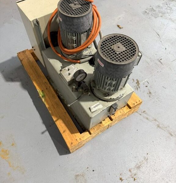 Power Pack Hydraulic Twin 1.1 Kw Motors (NEEDS NEW CONTROL VALVE)