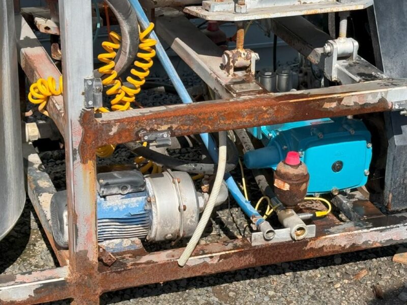 Pump Wash Down Cat Pump Model 3520 Motor 30 Kw - Image 2