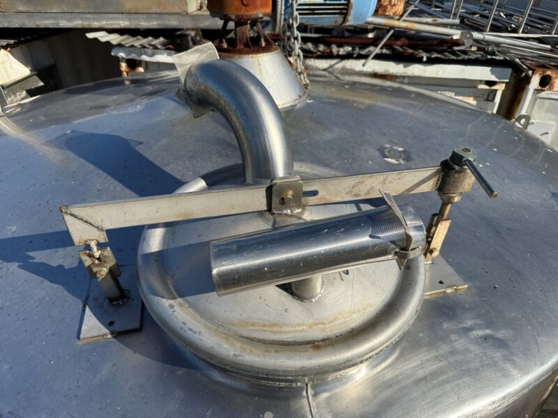 Tank SS with agitator 2.3m wide x 3m high 9500 ltr - Image 6